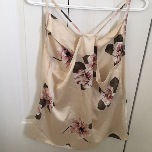 Dynamite Tank Scoop Neck - Picture 2 of 3